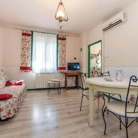 Apartament With Parking Space - 14403 *